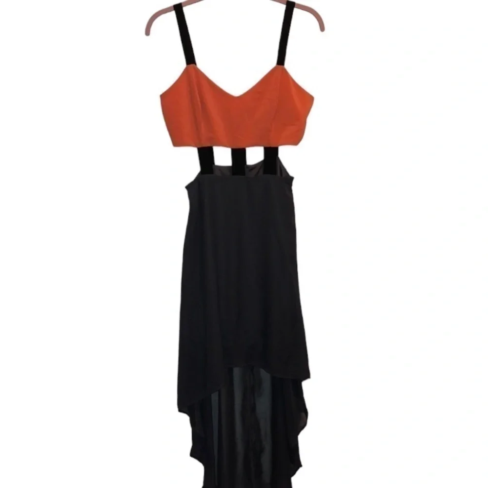 Women’s cutout Dress - Picture 4 of 13